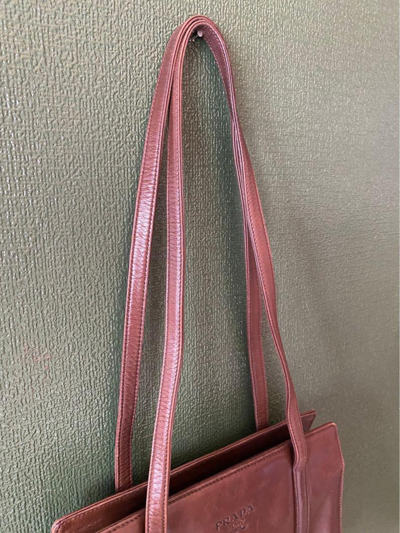 特売 プラダ ショルダーバッグ ブラウン 茶 ラムスキン バッグ