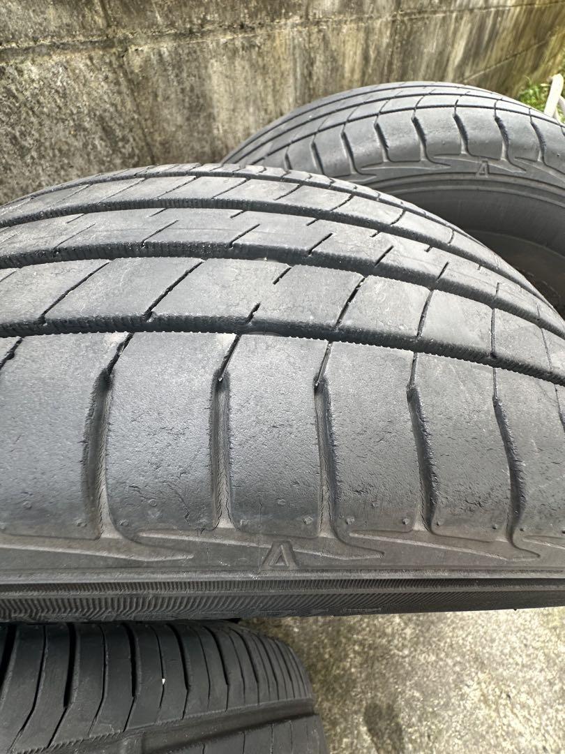 215 60R17