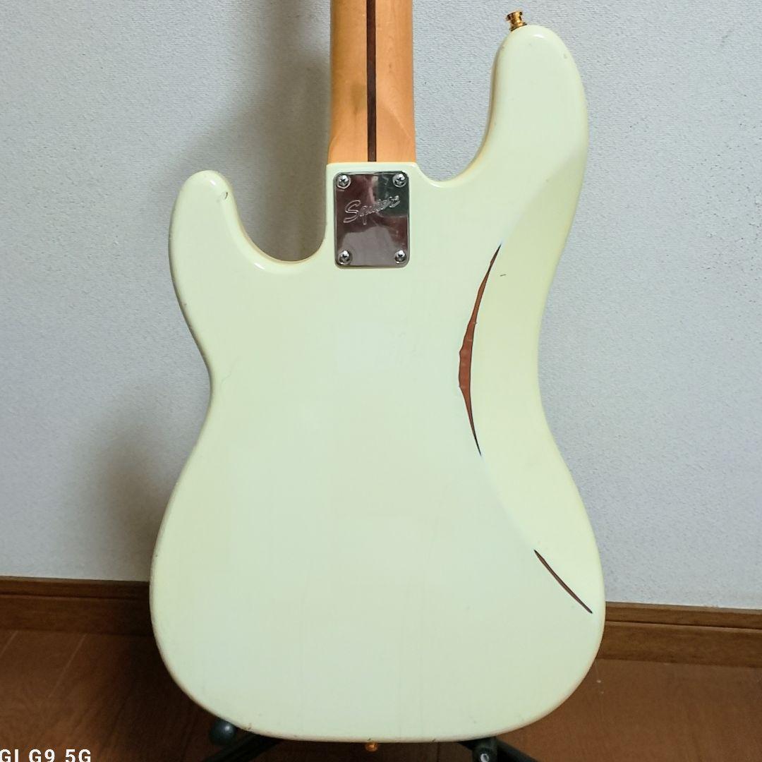 Squier by Fender　Precision Bass