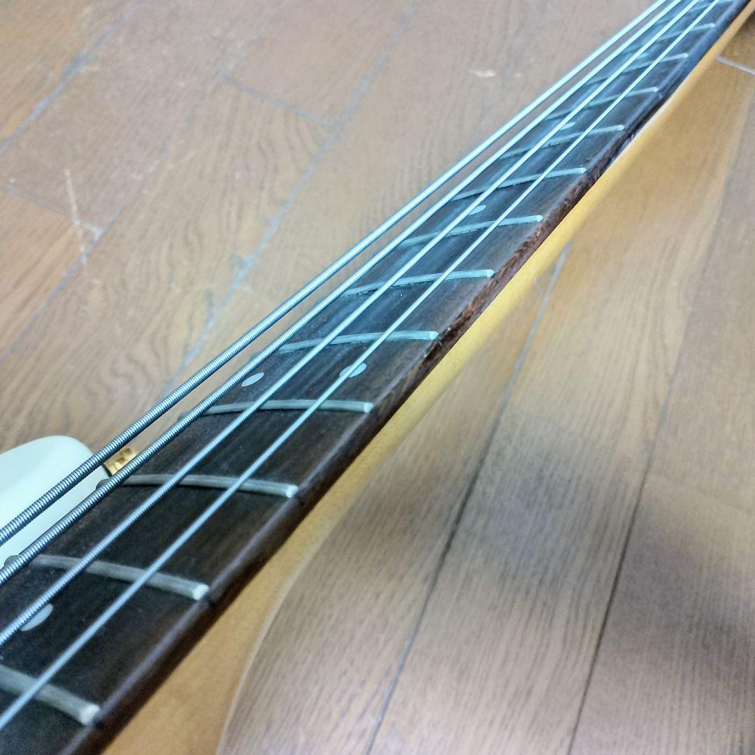 Squier by Fender　Precision Bass
