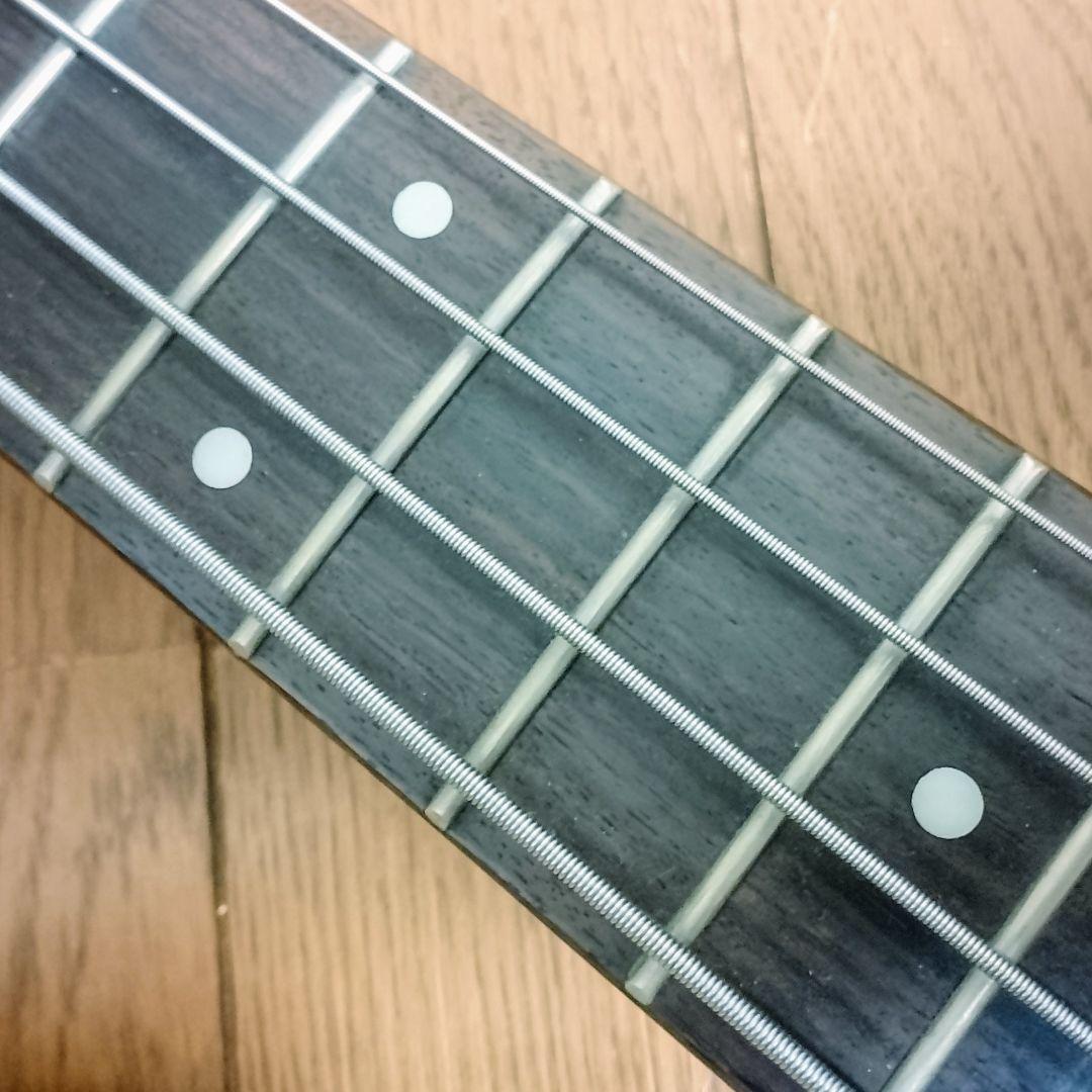 Squier by Fender　Precision Bass