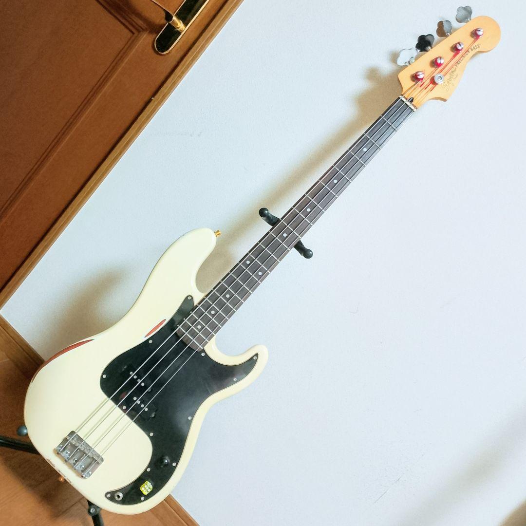 Squier by Fender　Precision Bass