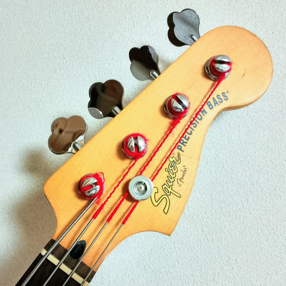 Squier by Fender　Precision Bass