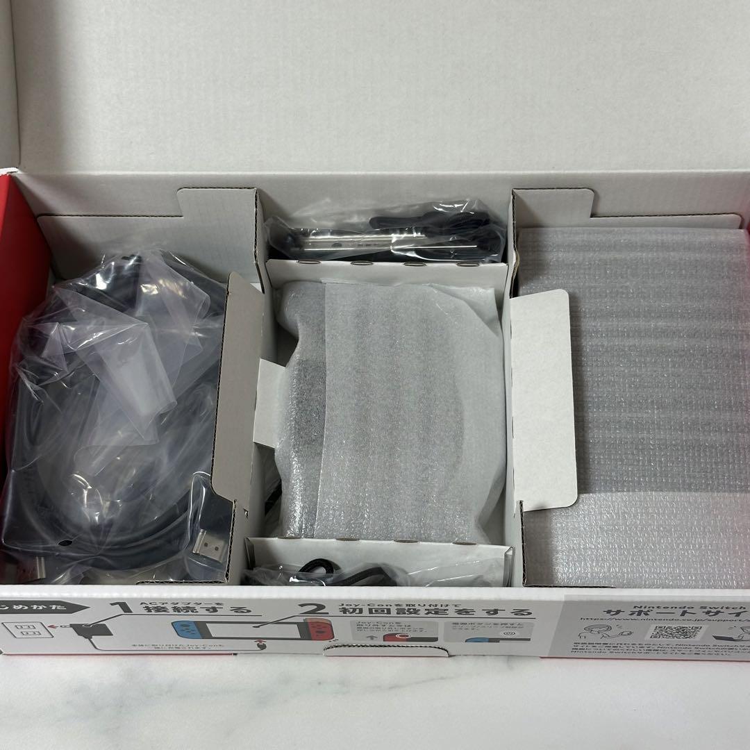 【ほぼ未使用】Nintendo Switch 本体 バッテリー強化版
