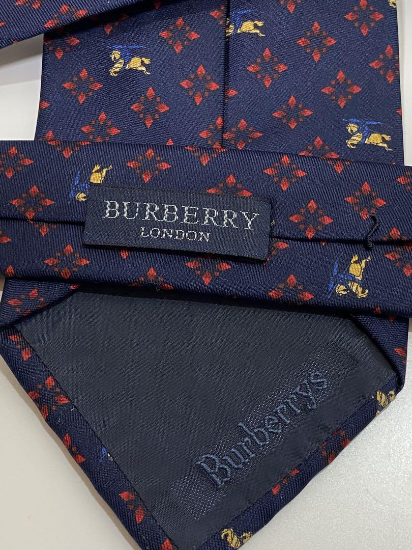 BURBERRY ネイビー ネクタイ　バーバリー　イタリア製　シルク100%