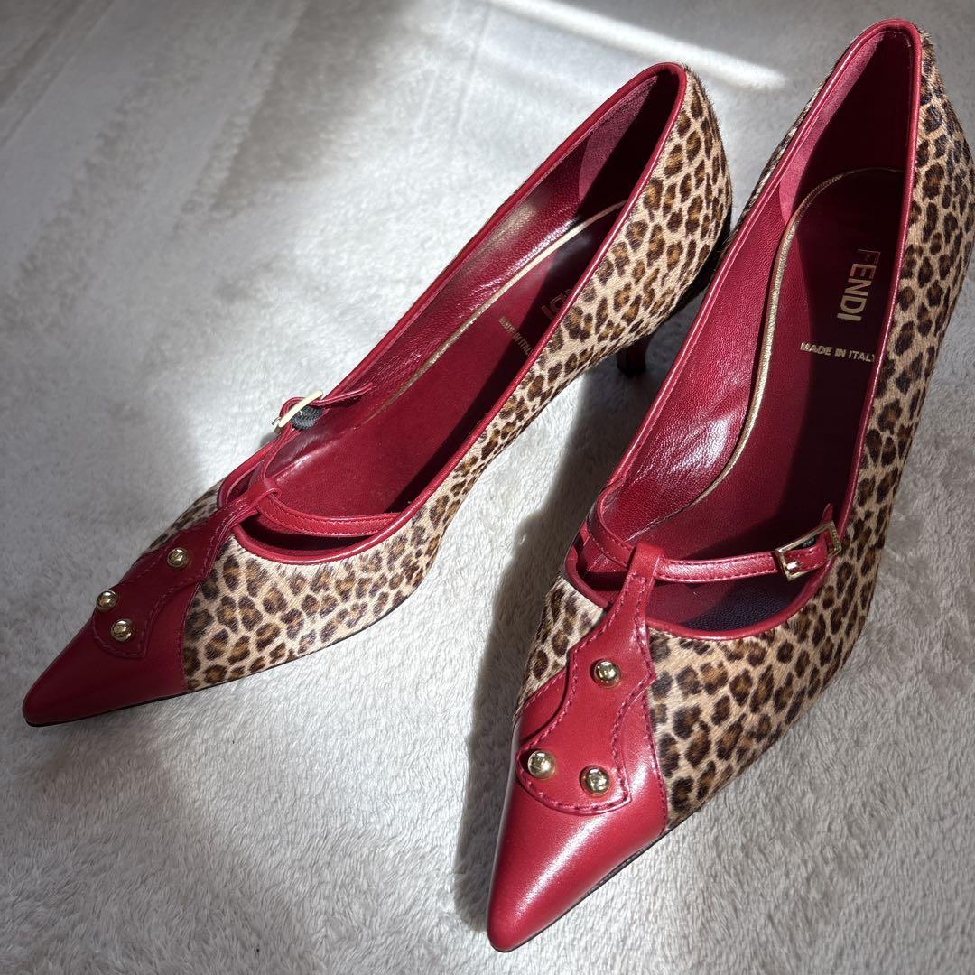 【極美品】FENDI ハイヒールパンプス　レザー　赤　ハラコ　ポインテッドトゥー