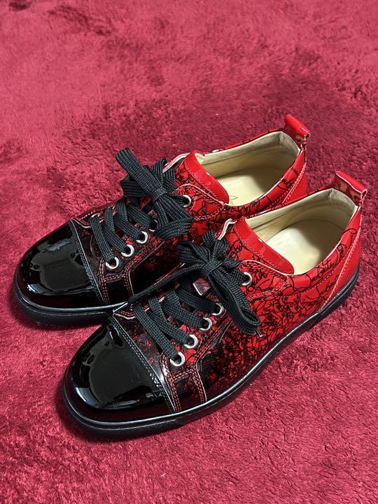 おトク情報がいっぱい! エナメル 【美品】ルブタン ロゴ Louboutin 1 激安モール 美品❗️クリスチャンルブタン スニーカー Louboutin スニーカー