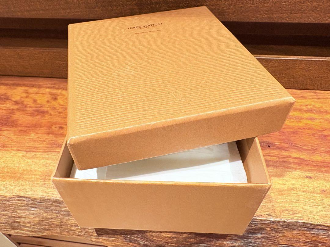 LOUIS VUITTON ブラックレザーベルト タイガ 正規店購入本物 美品