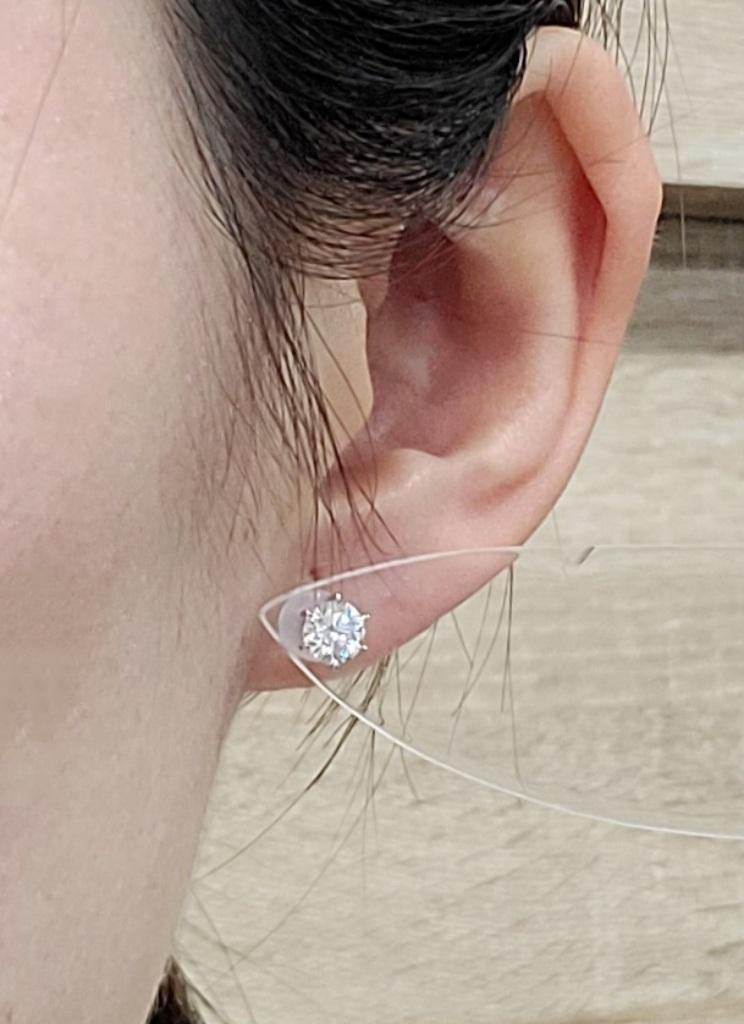 ギラギラ！無色透明！Eカラー計0.8ct ダイヤモンド K18 WG ピアス