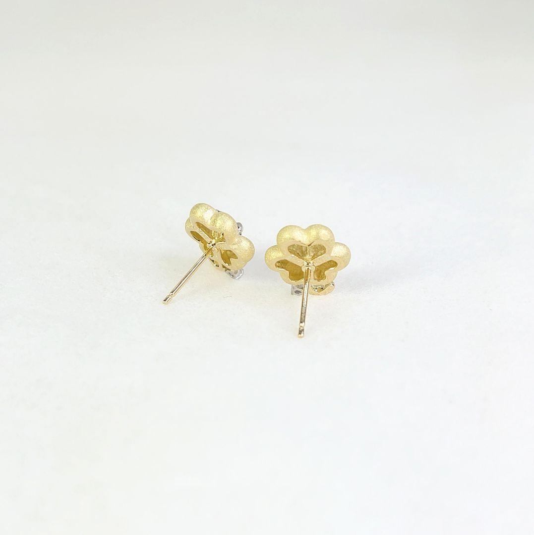 グランド牧場 セレクトセール 三つ葉クローバー☘️サファイア•ダイヤ入ピアス アクセサリー