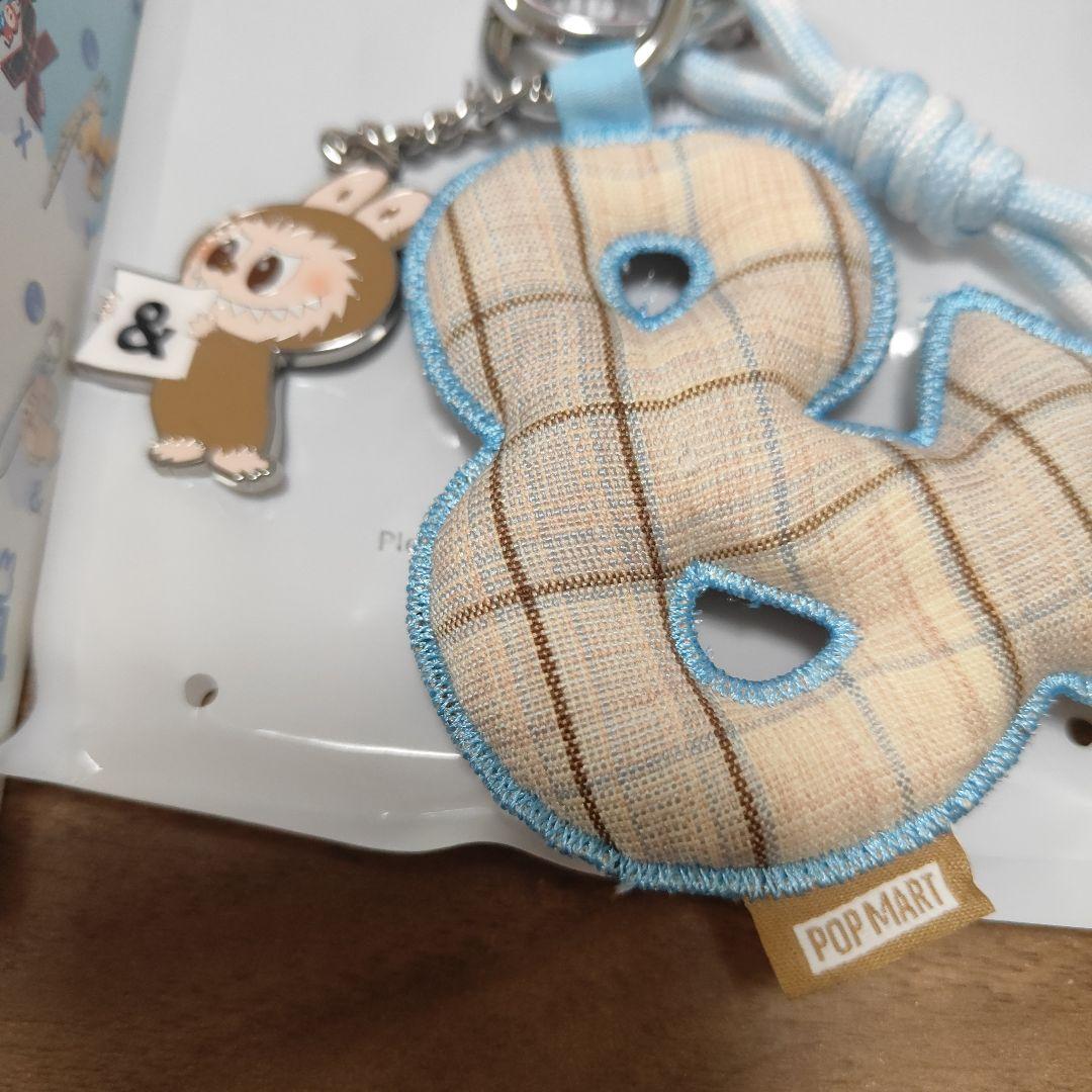 ラブブ LABUBU イニシャルキーリング 『＆』PIN FOR LOVE - メルカリ