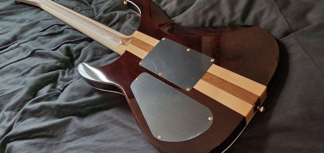 新品同様 Jackson Pro Plus Series Soloist Pro Plus Series Soloist™ SLA3Q – Jacksonguitars.com