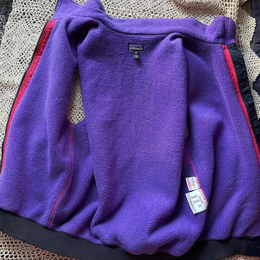 【古着】patagonia(パタゴニア)シェルドシンチラベスト ネイビー M
