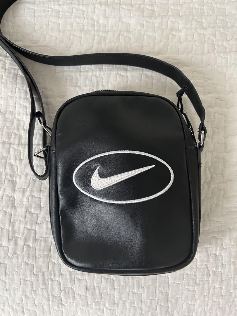 じなんSupreme x Nike Leather Shoulder