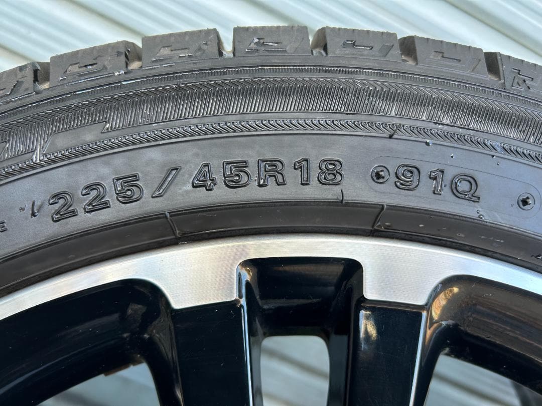 【値引き中】ベンツ　A250 4MATIC スタッドレスタイヤ　ホイールセット RI8400415315