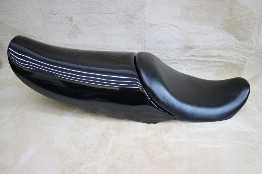 未使用 シングルシート ゼファー1100 黒×STD /Z2タイプ - メルカリ