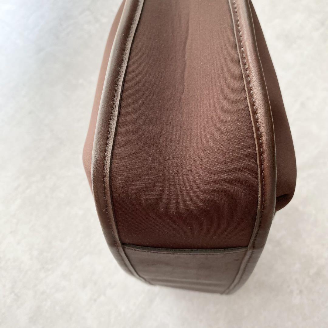 未使用に近い✨COACH コーチ ワンショルダー ショルダーバッグ ハーフムーン