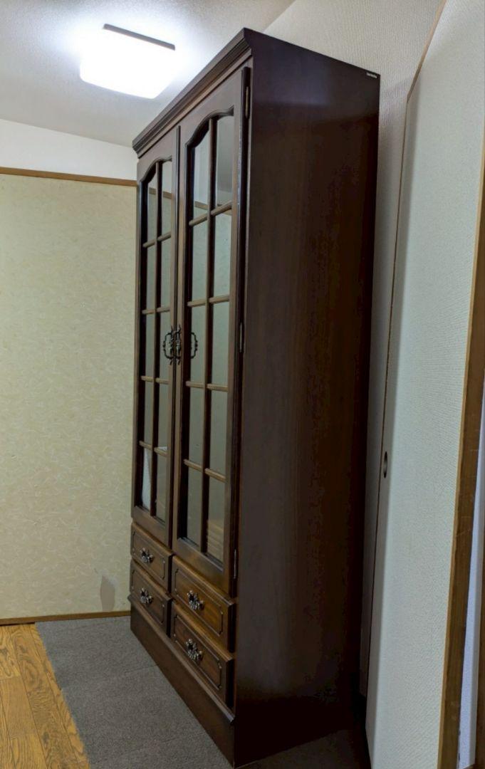 カリモクコロニアル　書棚　木製ガラス扉キャビネット