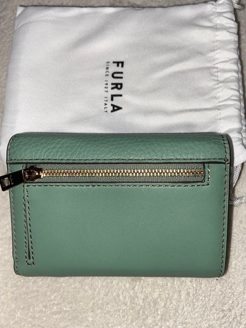 FURLA グリーン 三つ折り財布 FURLA グリーン 三つ折り財布