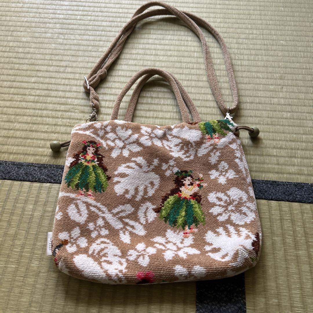 美品 フェイラー フラワー柄 ハワイアンガール ポシェット