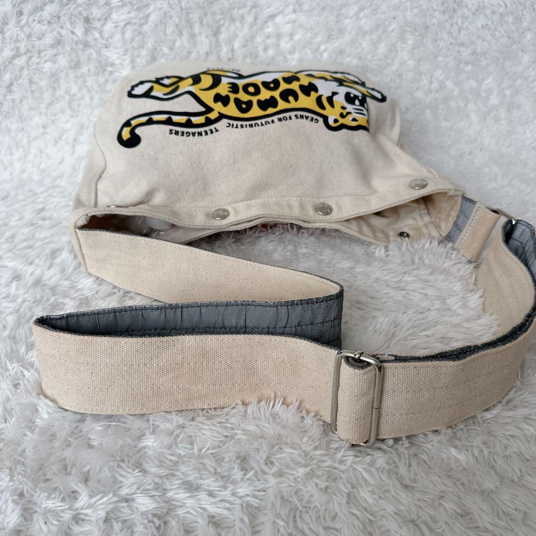 HUMAN MADE トラプリント ショルダーバッグ