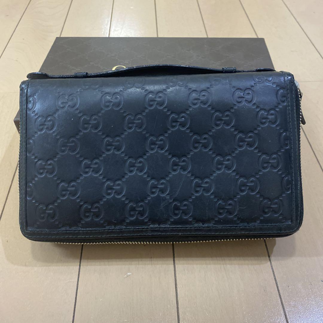 GUCCIトラベルウォレット