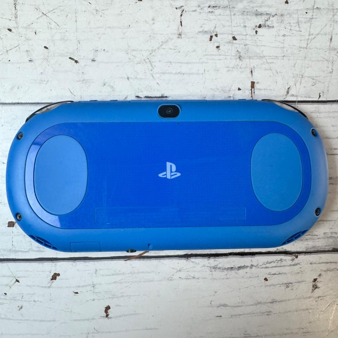 SONY PS Vita PCH-2000 ブルー×ブラック 本体のみ SONY PS Vita PCH-2000 ブルー×ブラック 本体のみ