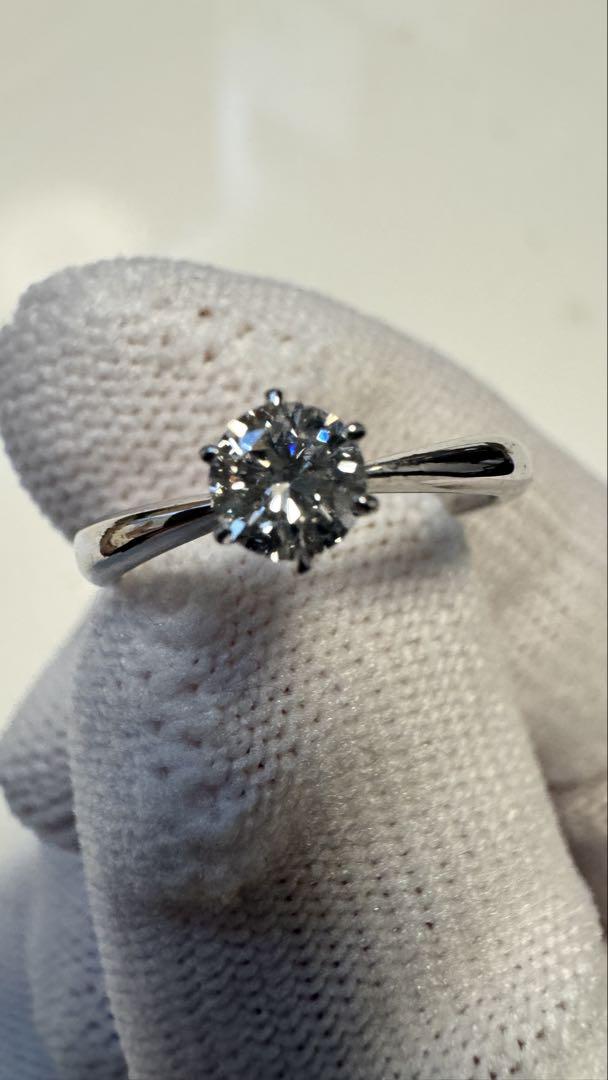 売れ筋がひクリスマスプレゼント！ プラチナダイヤモンドリング 美品 pt900 約6.5号 鑑定書付 アクセサリー