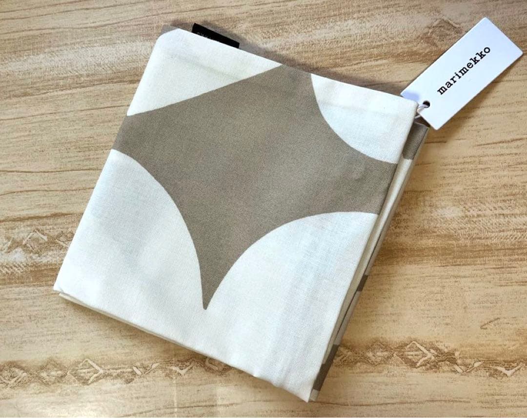 10%OFF○新品未使用&人気完売品○マリメッコ ウニッコ クッション