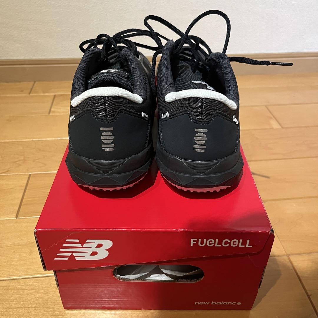 新品 ニューバランス フューエルセル 796 v4