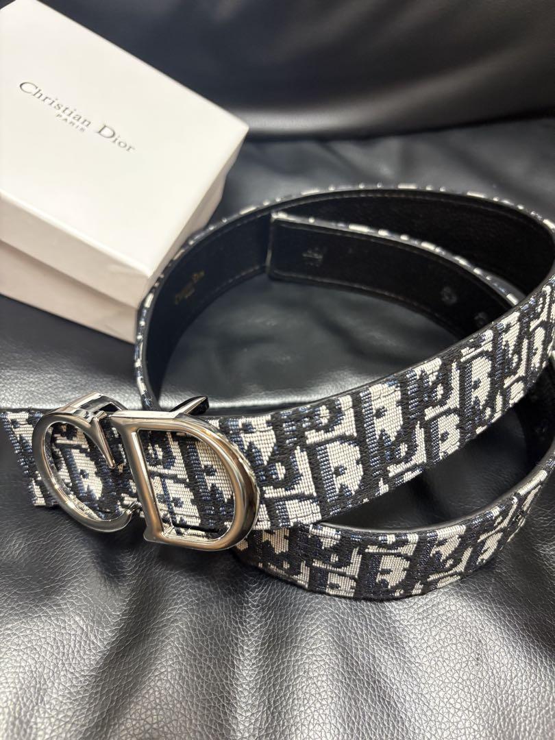 最終値下げChristian Dior リバーシブルベルト 最終値下げChristian Dior リバーシブルベルト - メルカリ
