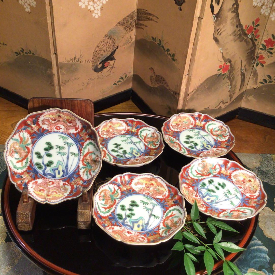 A608 古伊万里　極上赤絵　窓絵に団龍鳳凰紋様　綾花型　金縁　小皿5枚（箱付） A608 古伊万里 極上赤絵 窓絵に団龍鳳凰紋様 綾花型 金縁 小皿