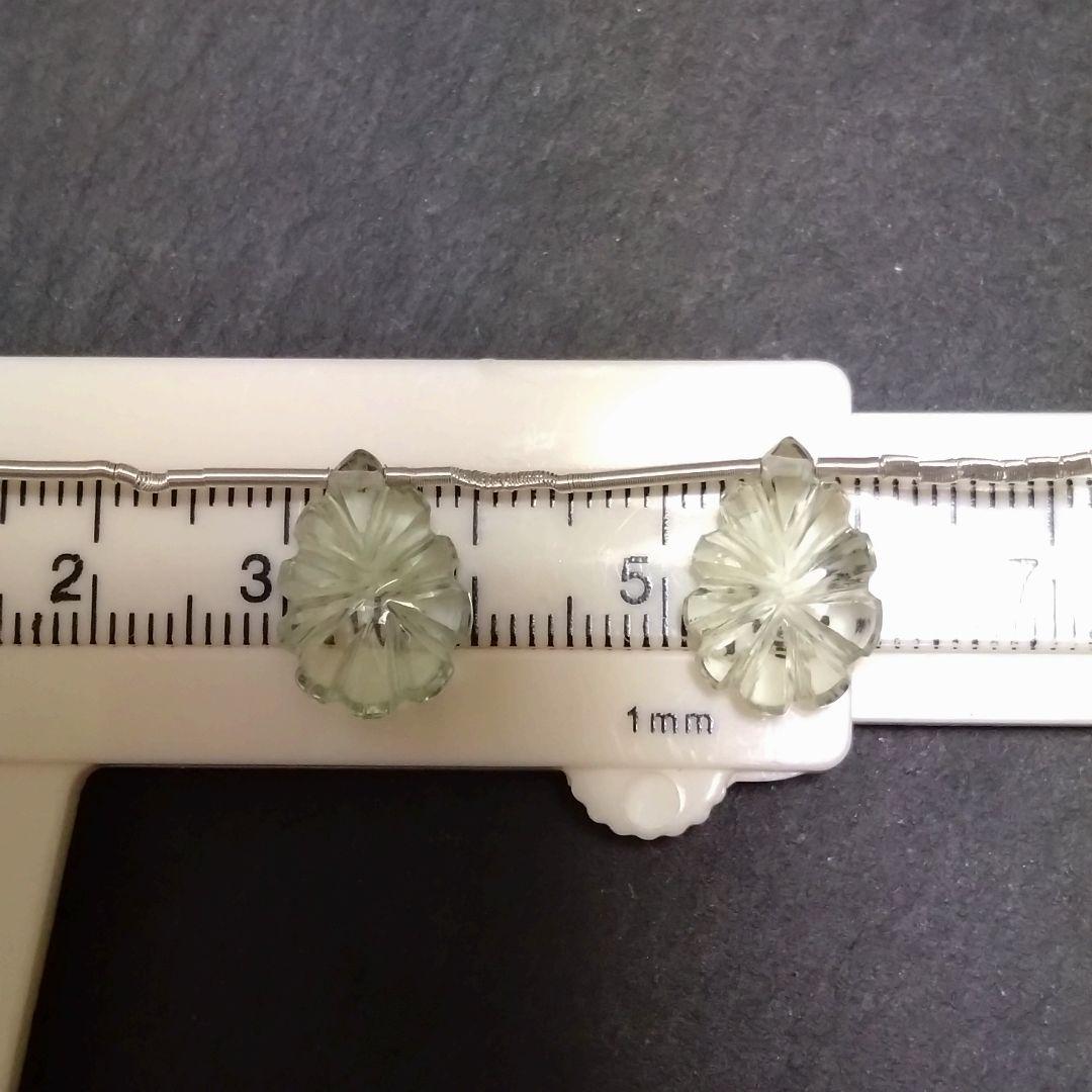 天然石　グリーンアメジスト　ペアシェイプカービング　2粒