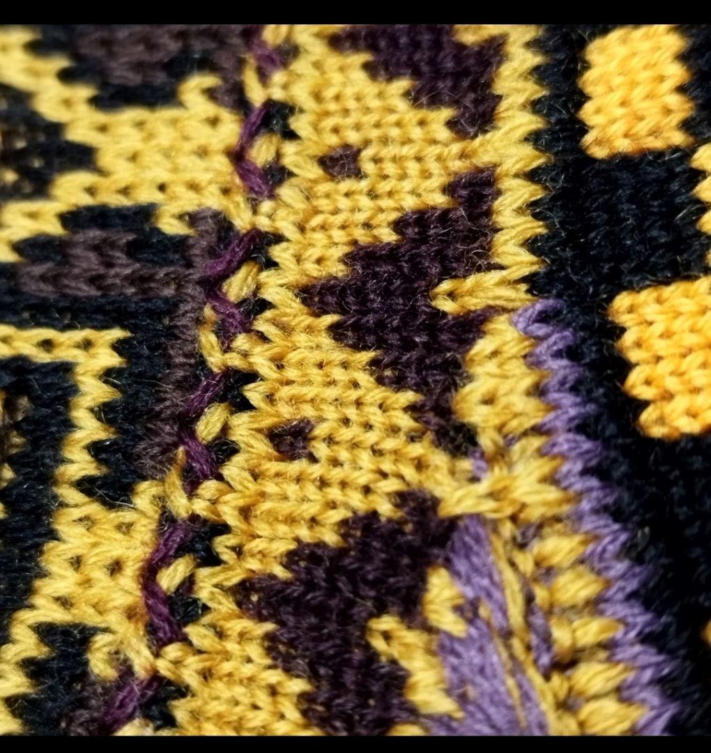 クージー 3Dセーター S 濃い系マルチカラー アート 芸術 オーストラリア製