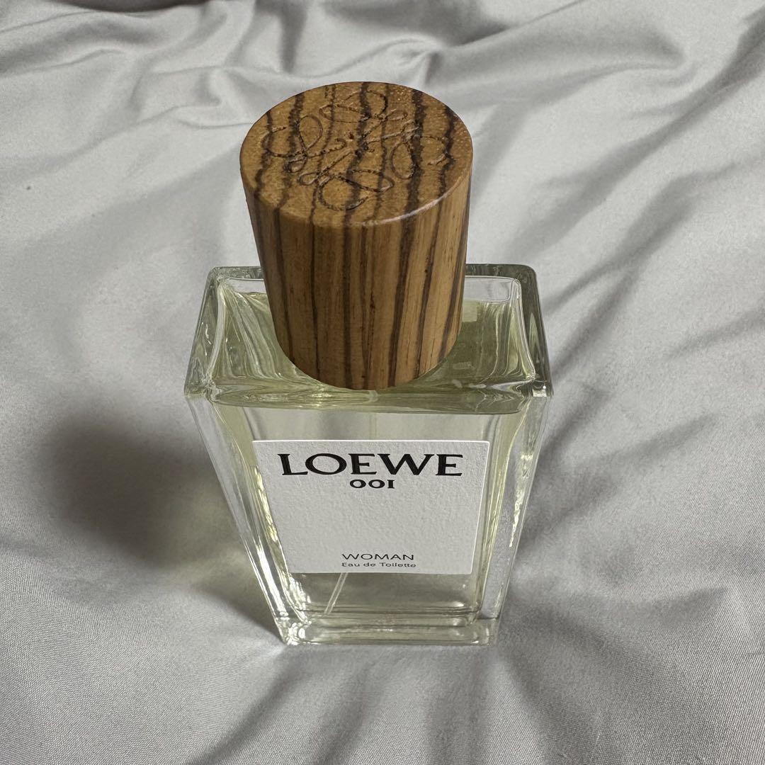 香水(女性用) LOEWE 001 WOMAN