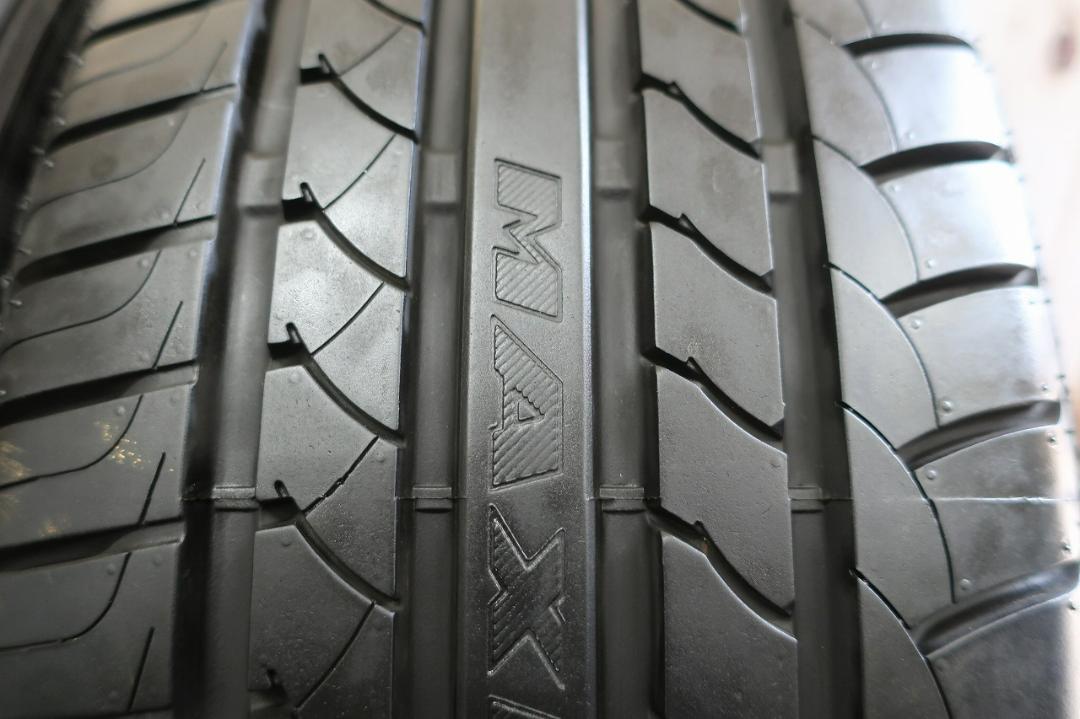 2023年製　マックストレック　マキシマス　M1　215/45R17　4本