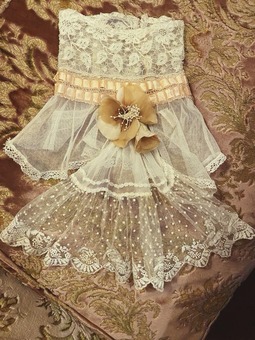 フランスアンティーク✨レース胸飾り お花の装飾のジャポ つけ襟