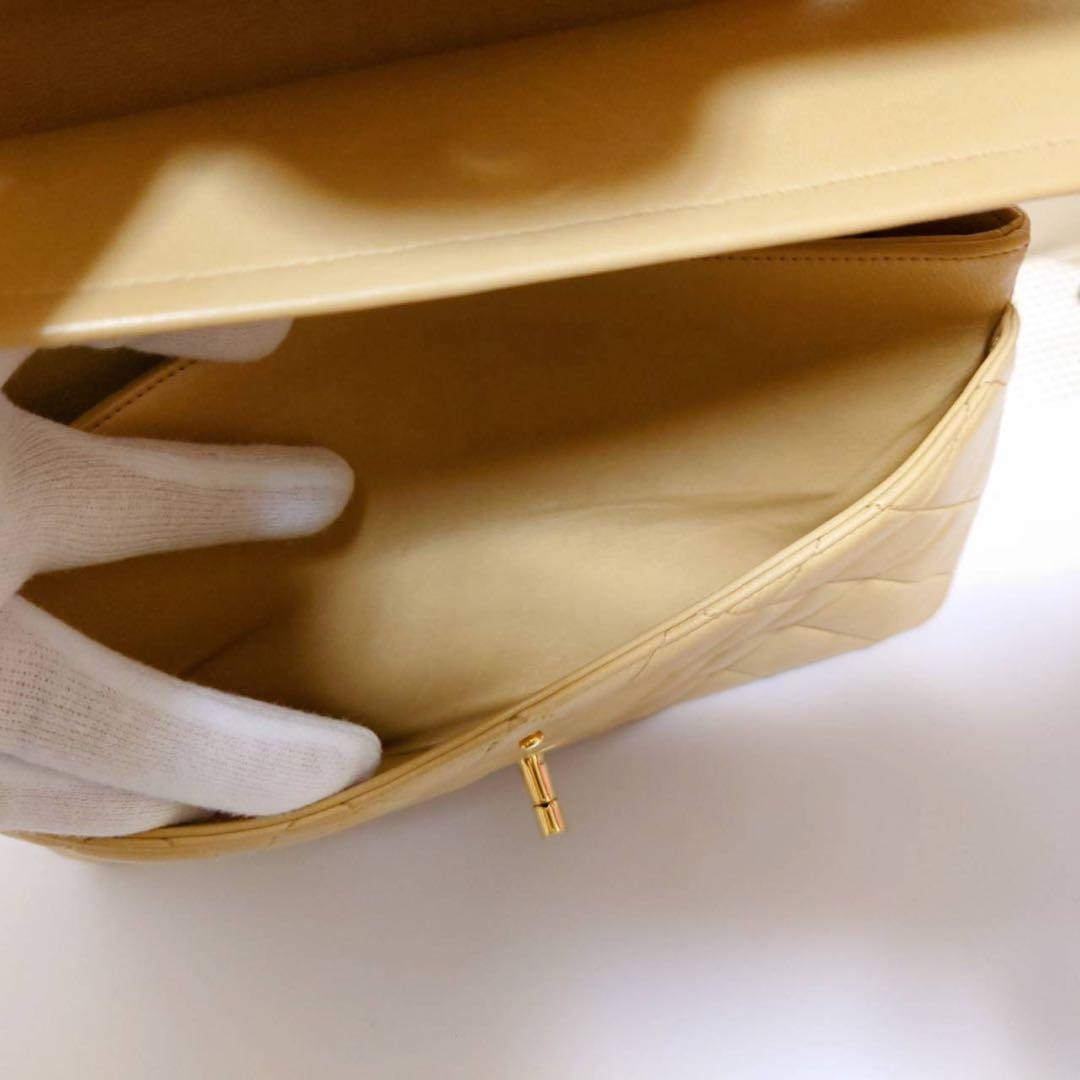 CHANEL ショルダーバッグ ベージュ シャネル　パリ限定