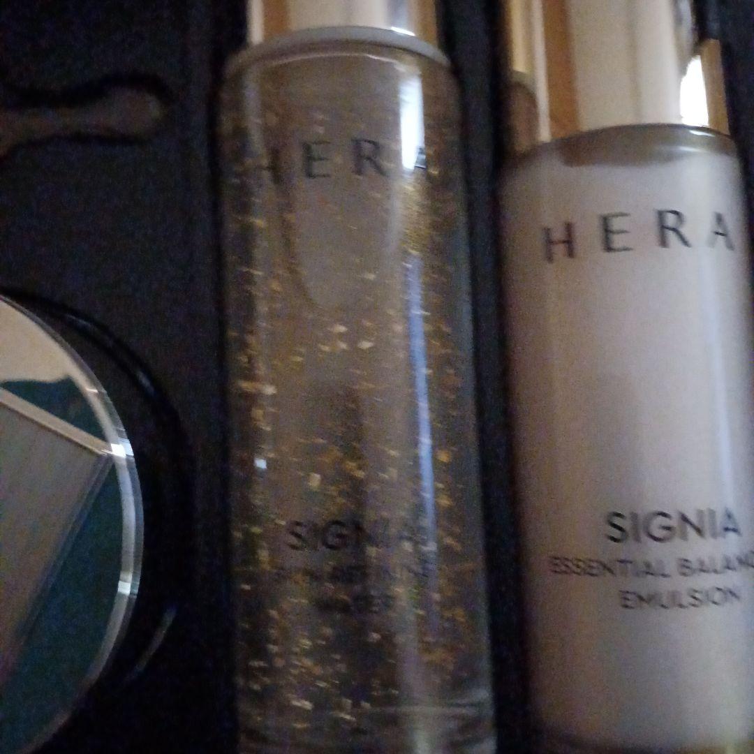 HERA SIGNIA スペシャルギフトセット