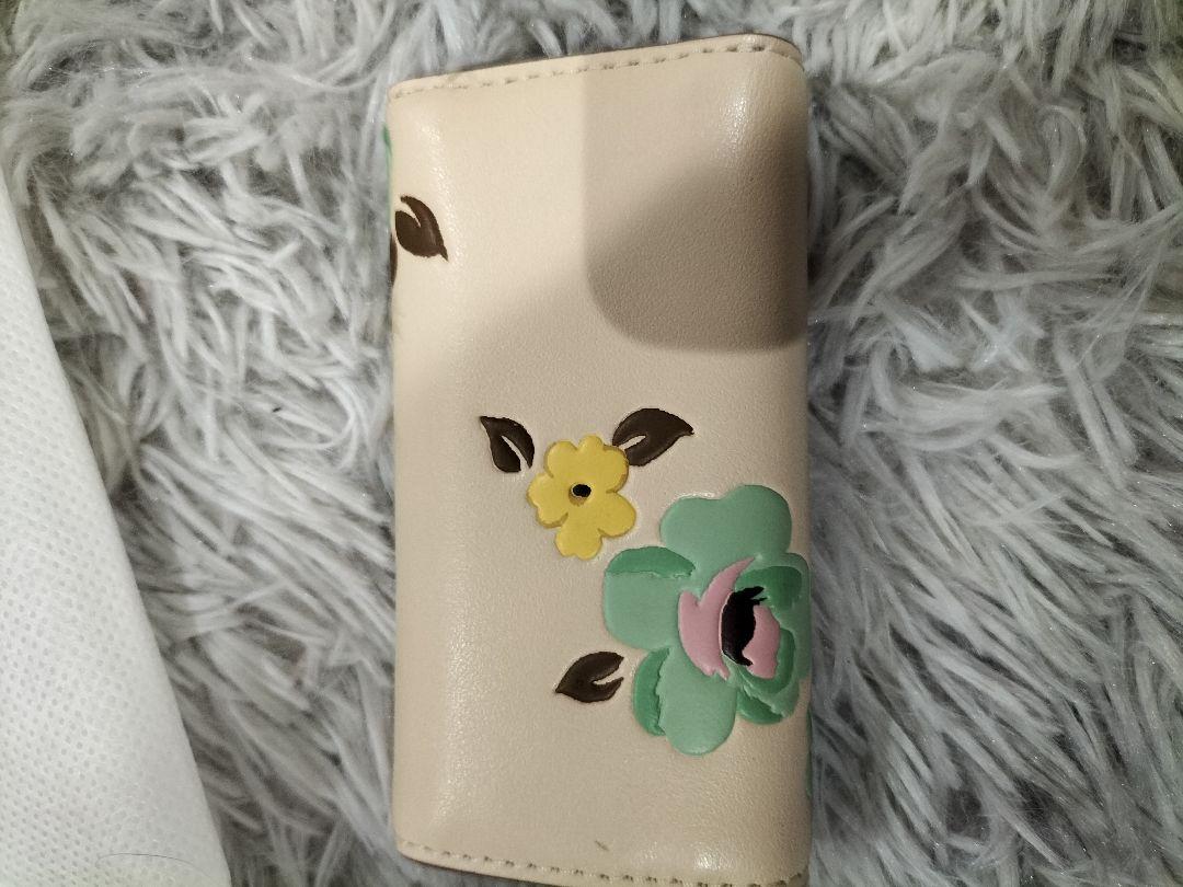 未使用COACH 花柄 レザーキーケース 未使用COACH 花柄 レザーキーケース