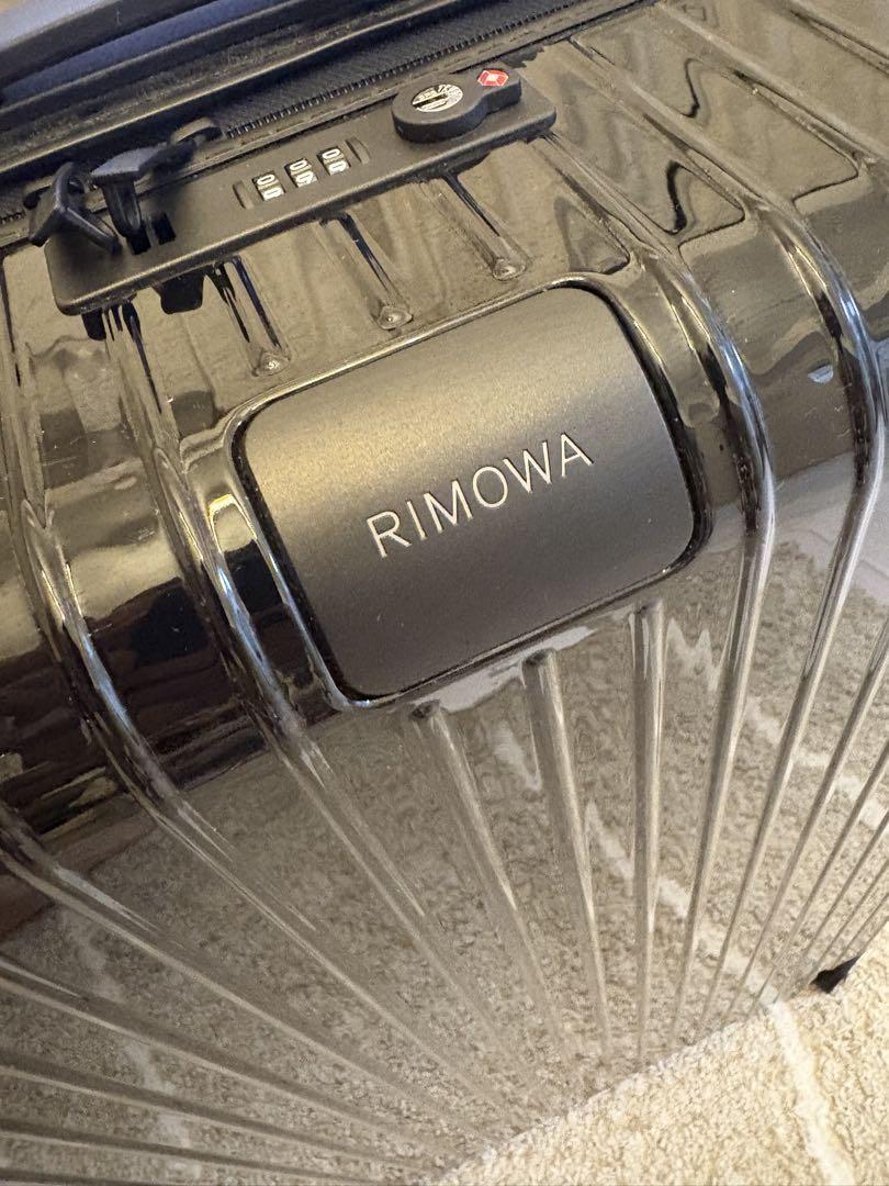(使用1回) RIMOWA リモワ　エッセンシャルライト L 81L 黒　現行