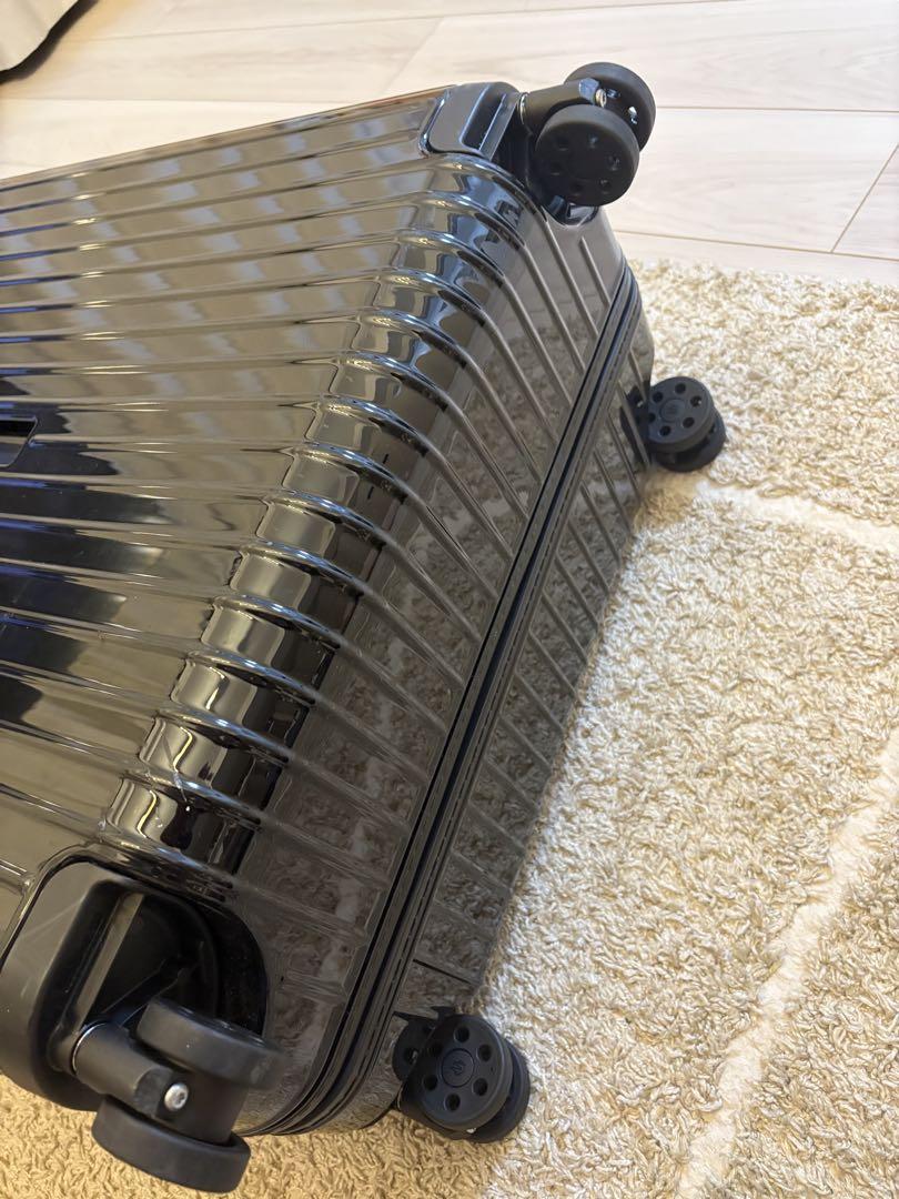 (使用1回) RIMOWA リモワ　エッセンシャルライト L 81L 黒　現行