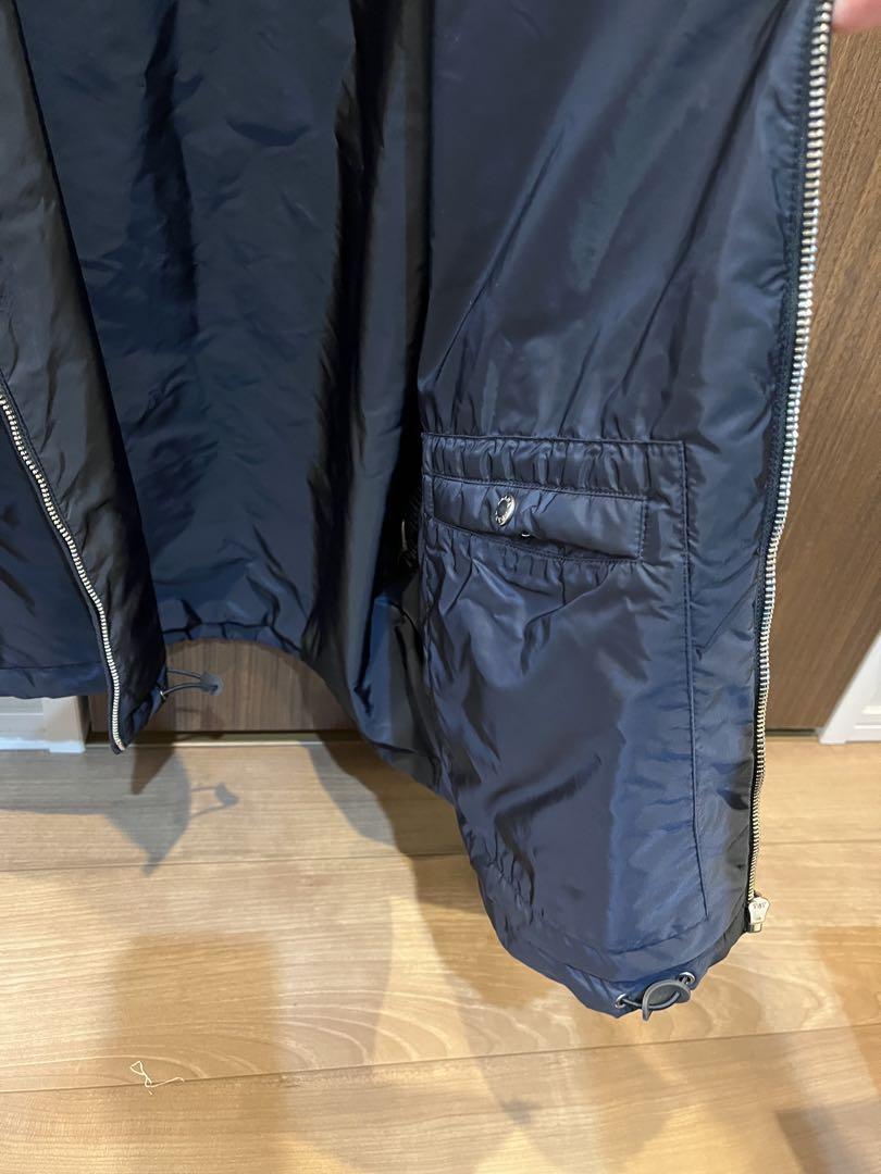 PRADA ダークグレー　中綿入りナイロンジャケット フード付きXXL ネイビー