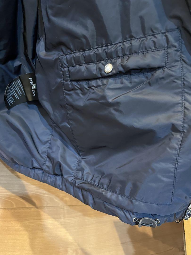PRADA ダークグレー　中綿入りナイロンジャケット フード付きXXL ネイビー