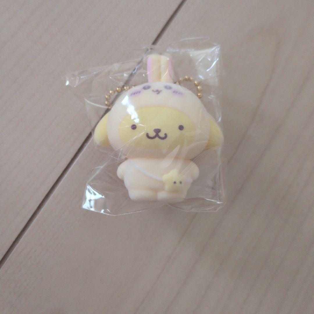 ちいかわ　うさぎ　キーホルダー　サンリオ 福袋 ちいかわ×サンリオキャラクターズ マスコットホルダー
