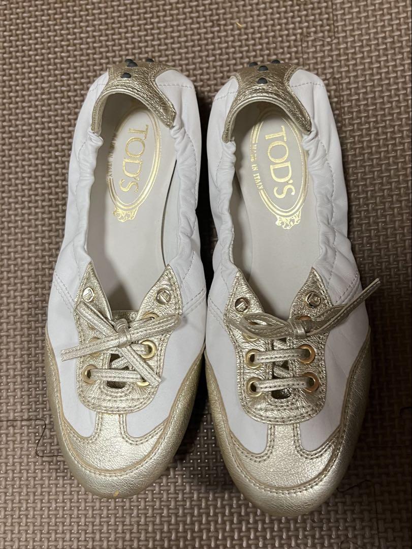 TOD'S ホワイト ローファー