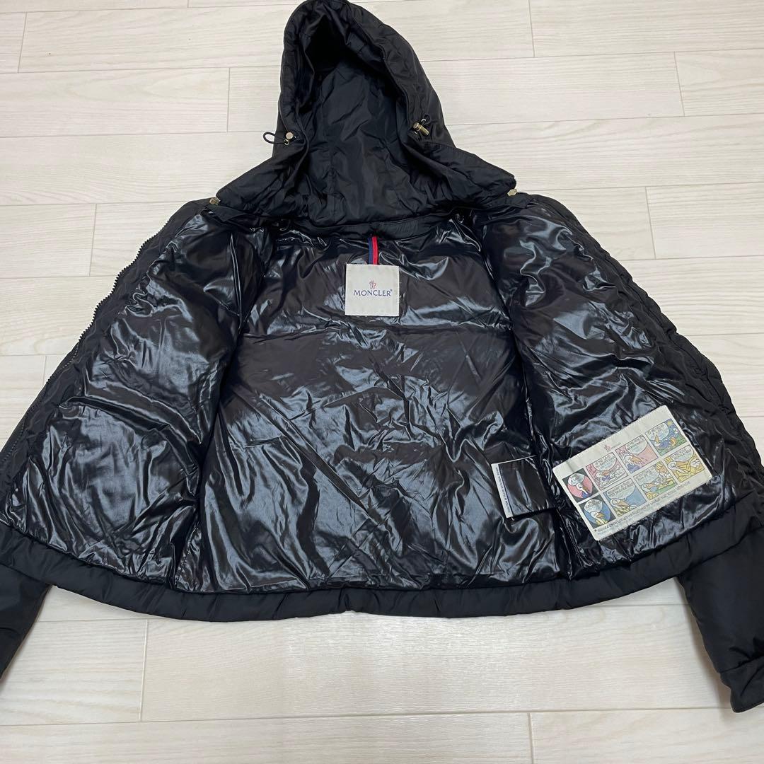 MONCLER モンクレール　ダウンジャケット