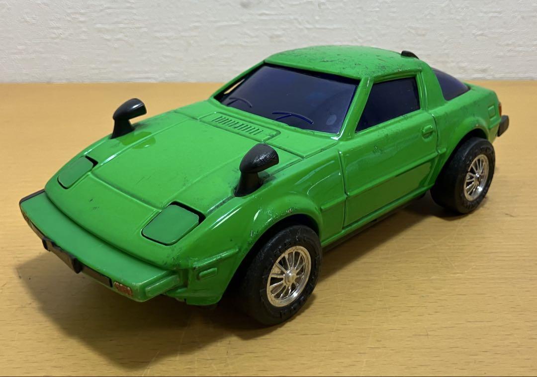 世界の名車シリーズ　 マツダ SAVANNA RX7 SA22C ミニカー