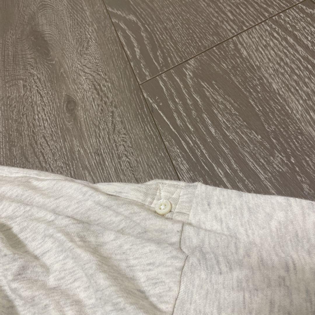 Moncler フード付きライトグレーパーカー