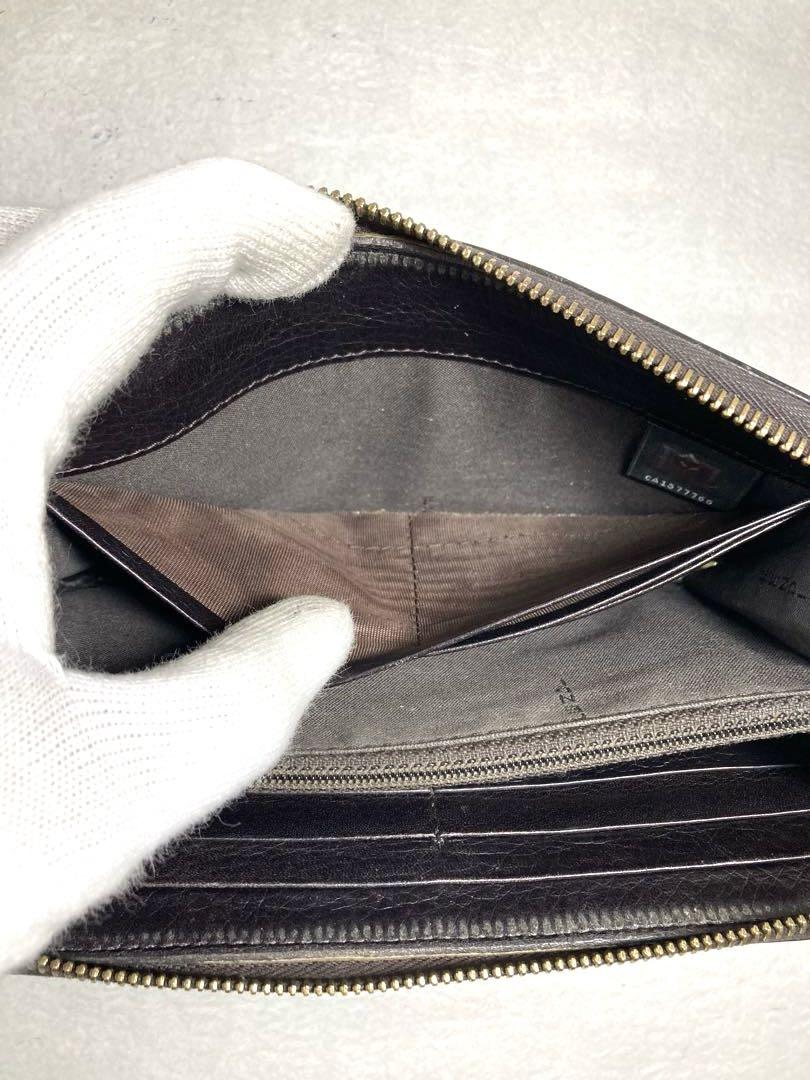 FENDI フェンディ　ズッカ柄　キャンバス　ラウンドファスナー　長財布